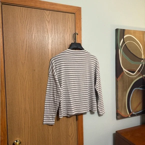 Sanctuary Small Multi-Color Long Sleeve V-Neck Pullover Knit Top - EUC - Picture 2 of 4